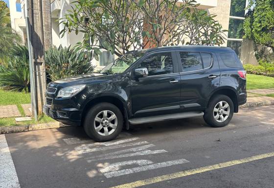 CHEVROLET TRAILBLAZER 2.8 LTZ 4X4 16V TURBO DIESEL 4P AUTOMÁTICO CHEVROLET TRAILBLAZER 2.8 LTZ 4X4 16V TURBO DIESEL 4P AUTOMÁTICO